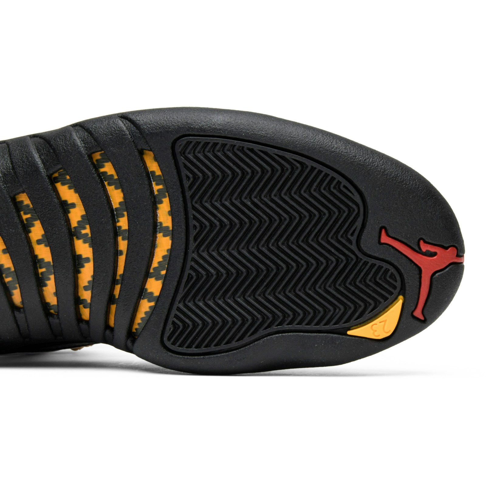 air_jordan_12_retro__taxi__2013_130690_125_4_78295.jpeg