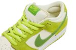 Nike SB Dunk Low ‘Green Apple’ DM0807-300